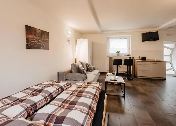 Hoellbach Apartman *